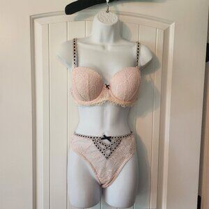 Victoria's Secret Bra